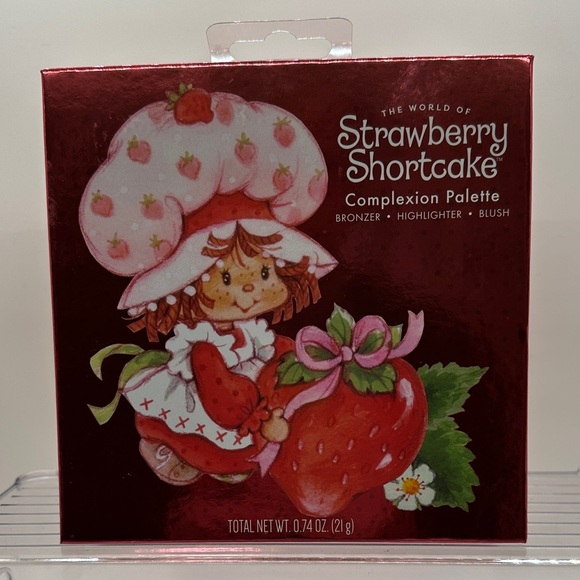 Strawberry Shortcake Makeup Set - Picture 4 of 11